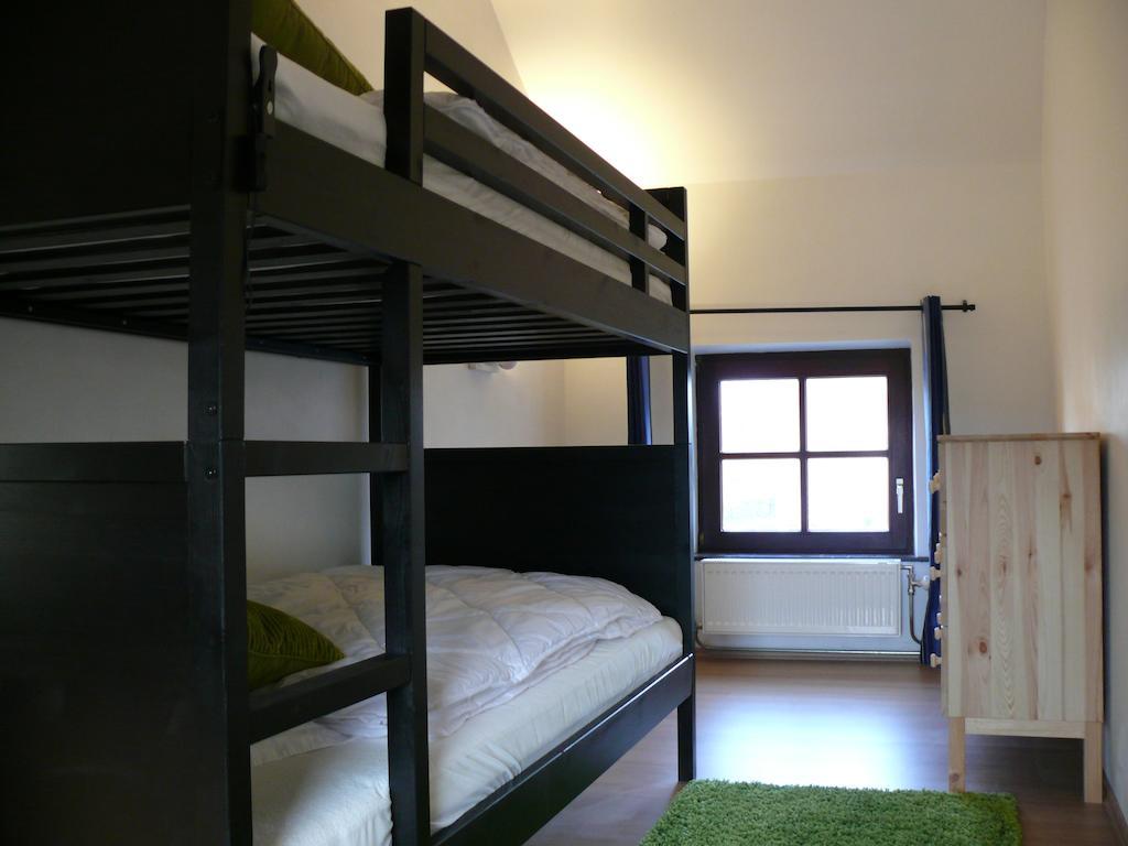 Gite La Malavisee Leernes Ruang foto